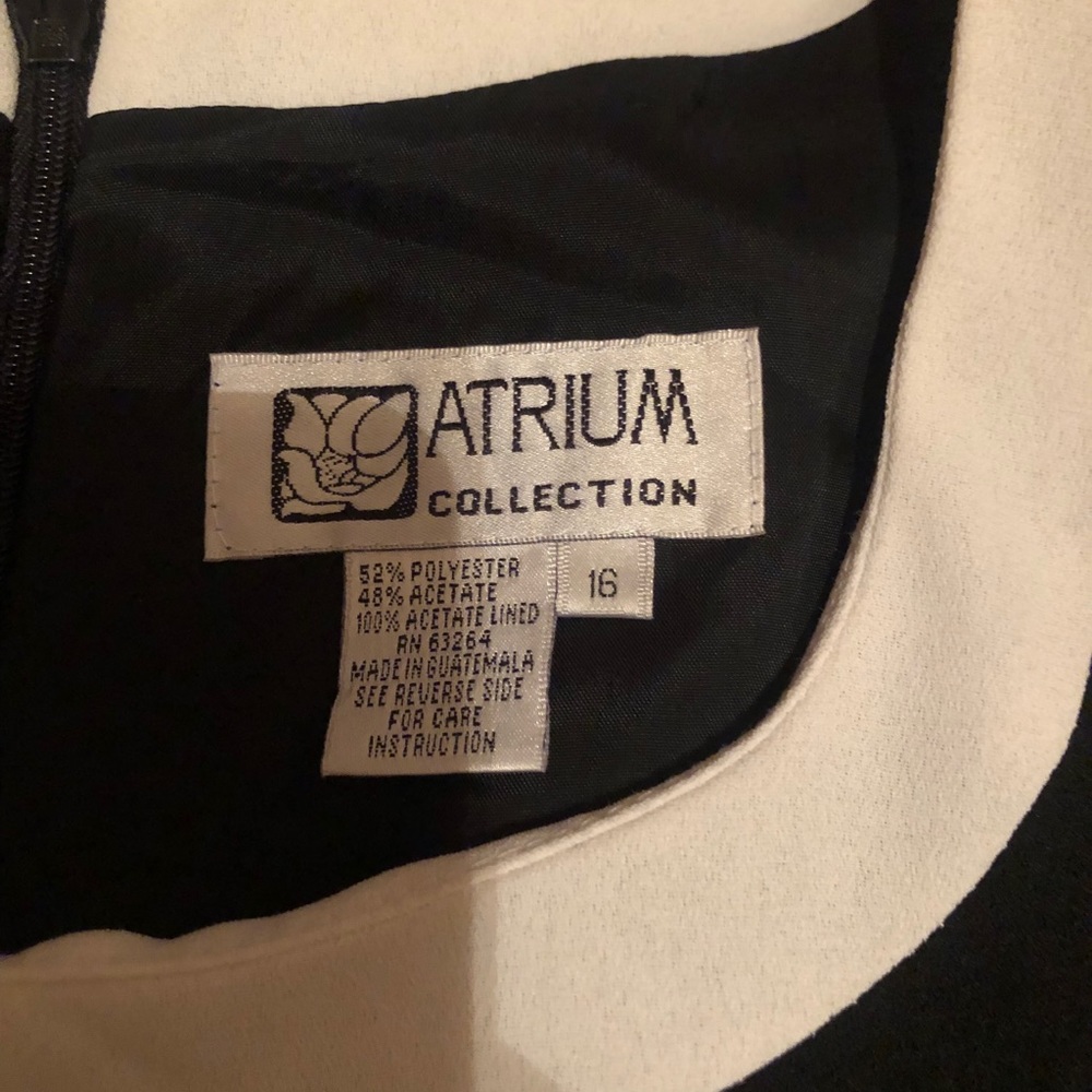 🛍Atrium Collection Dress Size:16 - Picture 3 of 6